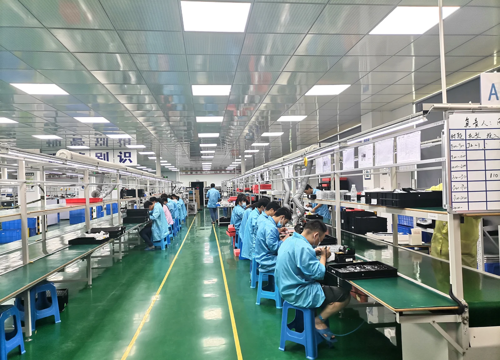 Eyewear assembly workstations